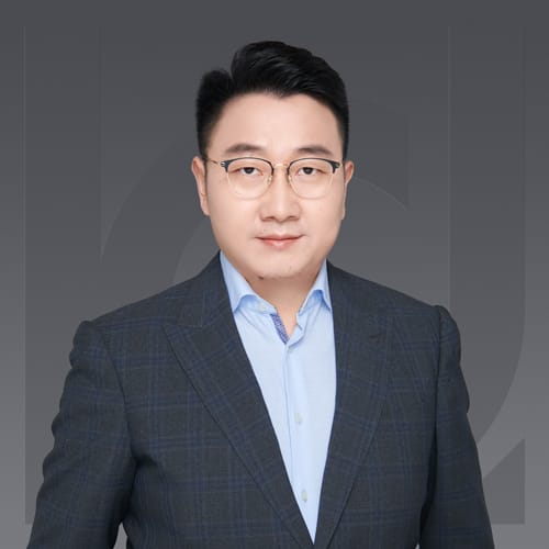 Jun Liu photo