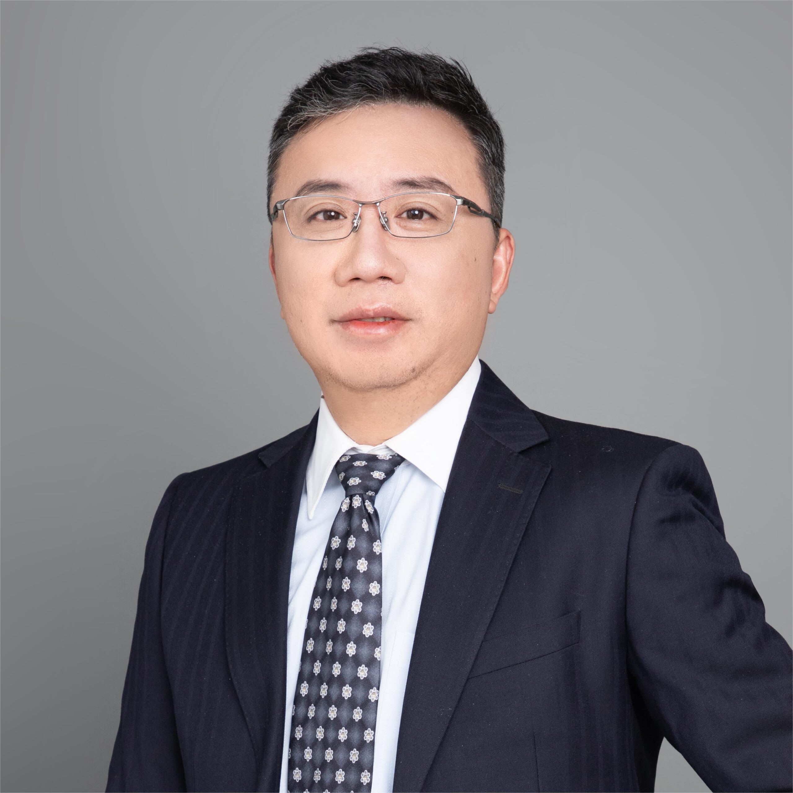 Lixin Huang photo