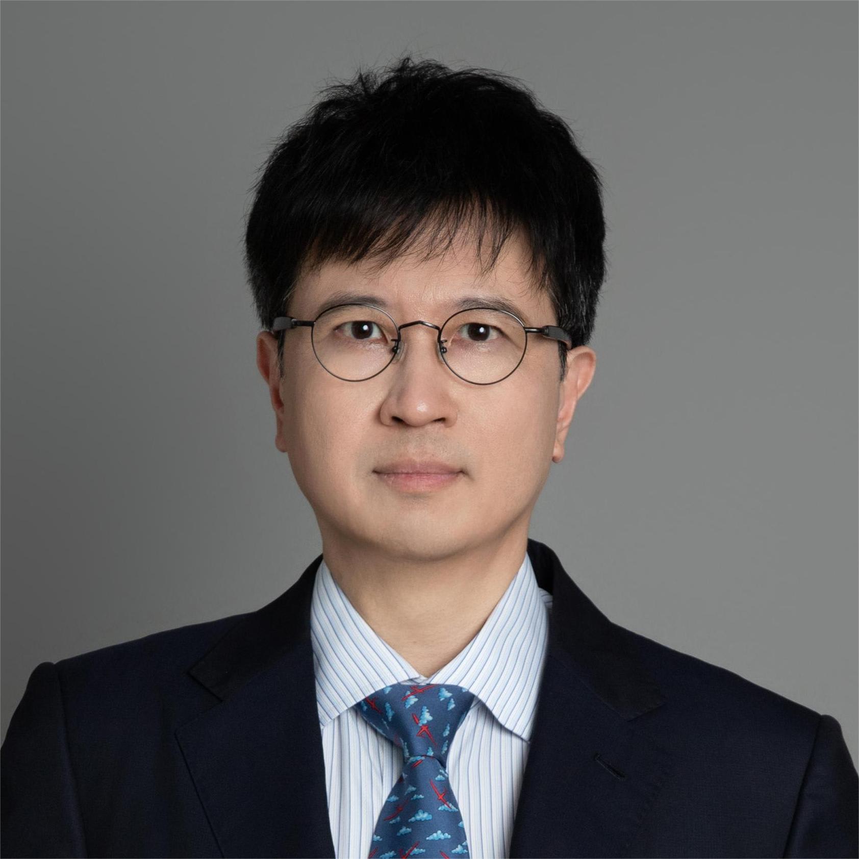Hallam Chow photo