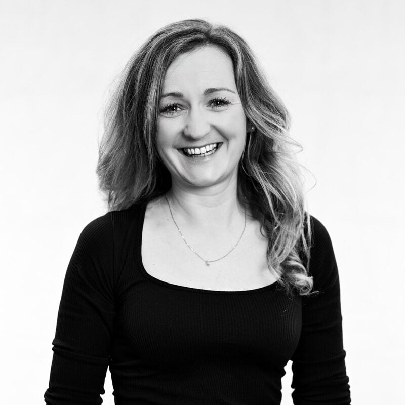 Laura Anderson photo
