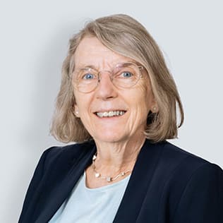Valerie Fogleman photo
