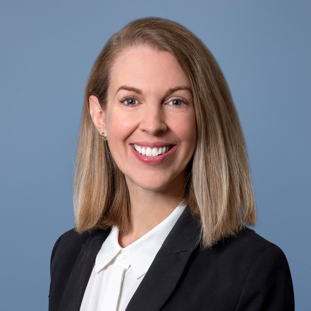 Emma Cook photo