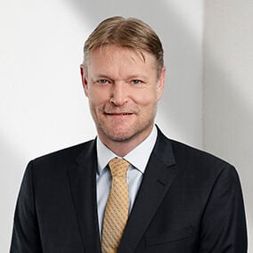 Steven Foale photo