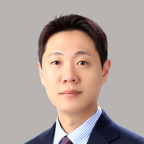 Yong Ha Jung photo