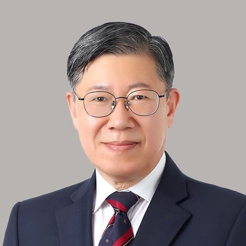 Young Ku Lee photo
