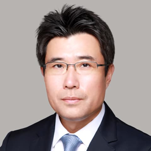 Hyo Joon Park photo