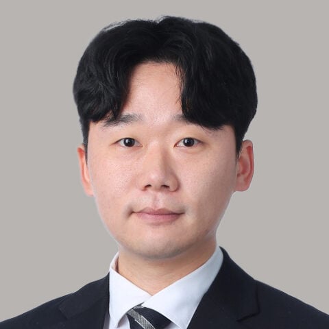 Keon Ju Lee photo
