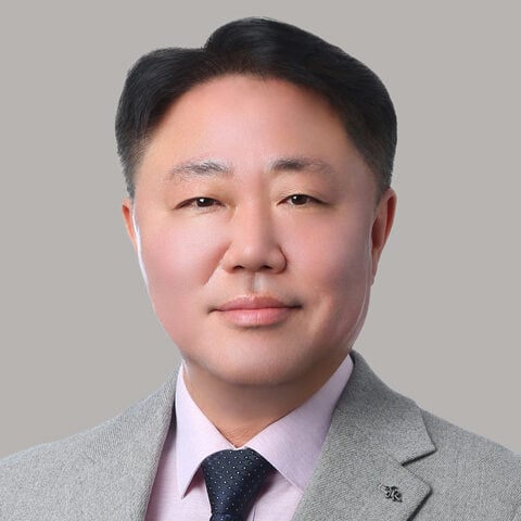 Ki Ju Tag photo
