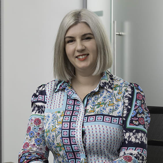 Nicola James photo