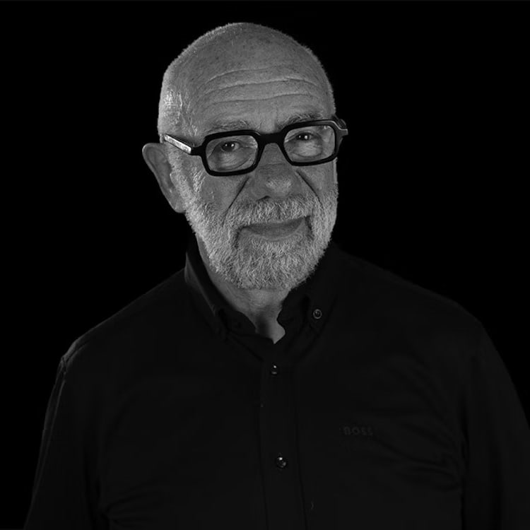 Tony Morris photo