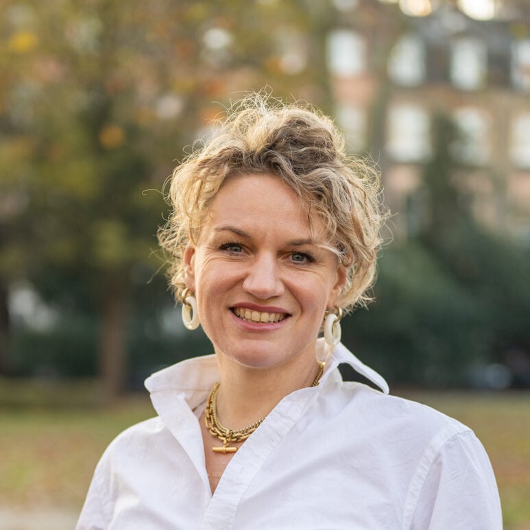 Zoe Bloom photo