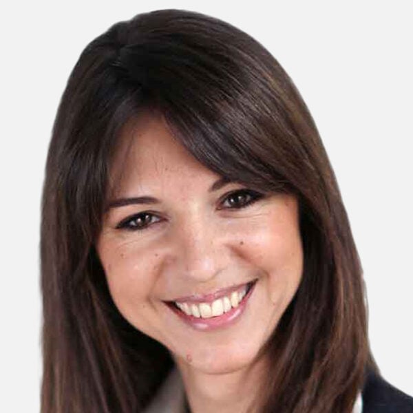 Julie Yeni photo