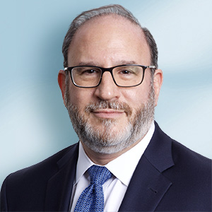 Peter Simmons photo