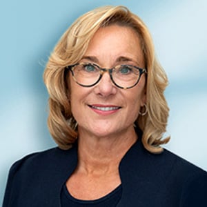 Janice Mac Avoy photo