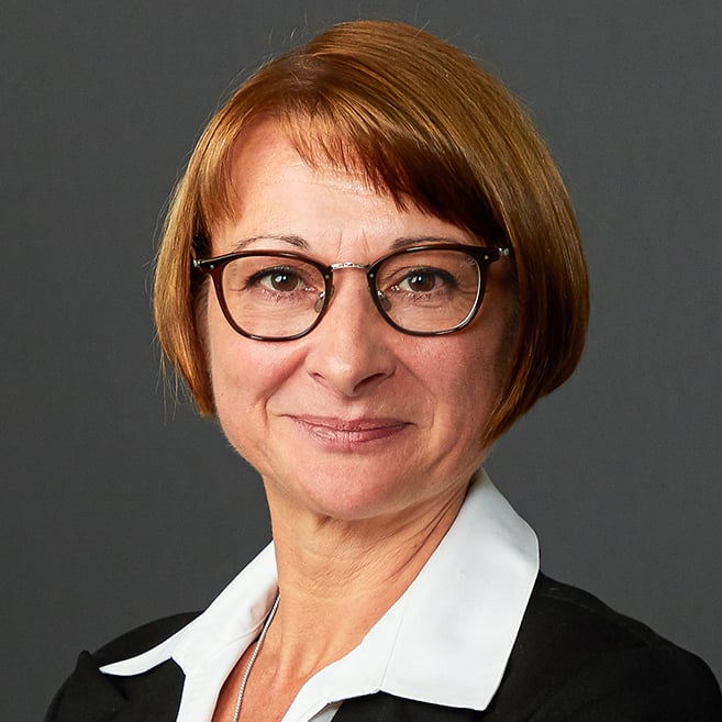 Nadine Gelli photo
