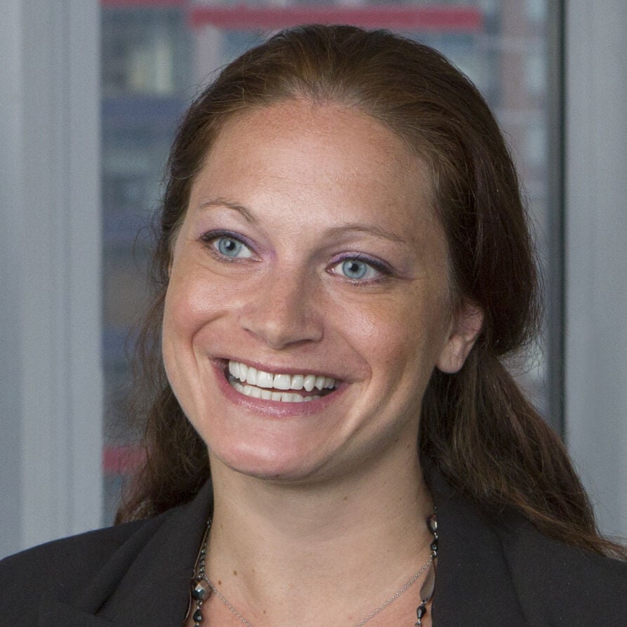 Elizabeth Morris photo