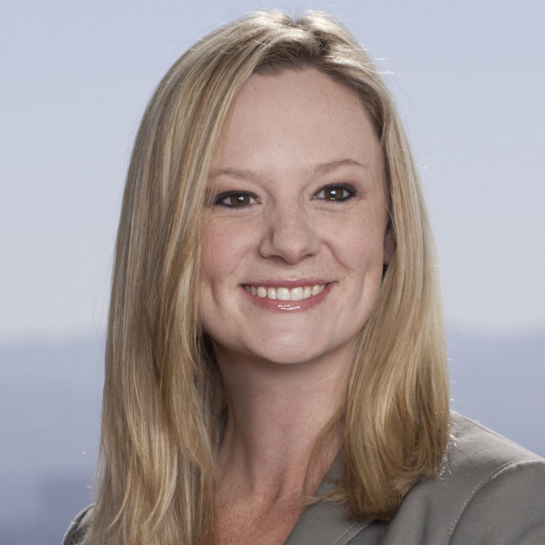 Whitney Weber photo