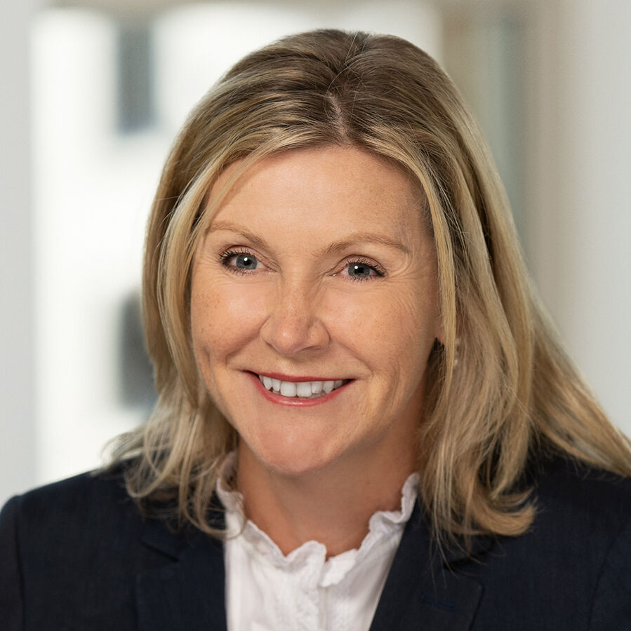 Jennifer L. Bragg photo