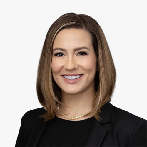 Sarah Bro photo