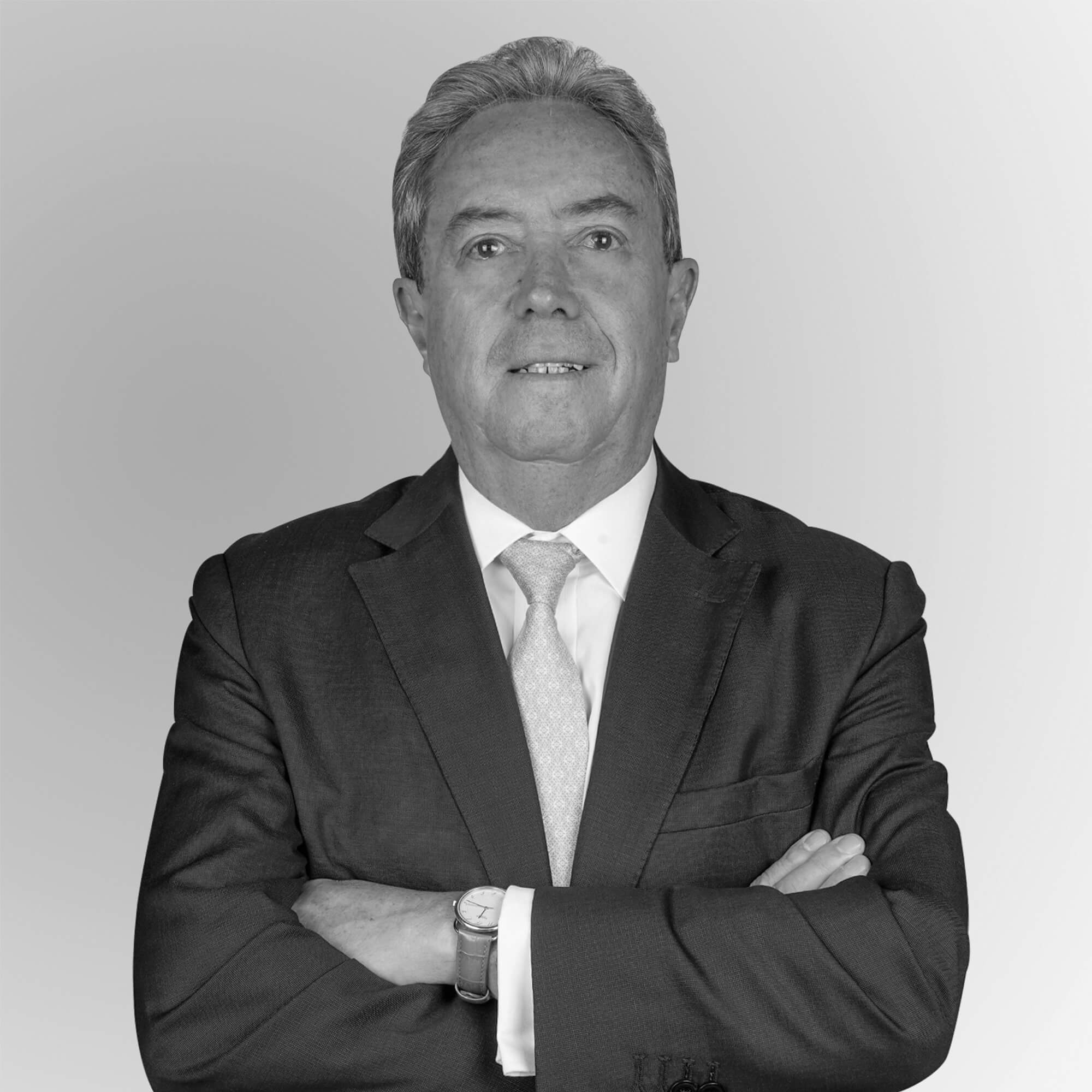 José Rafael Bustamante E. photo