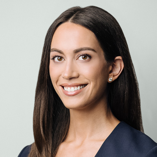 Caroline Epstein photo
