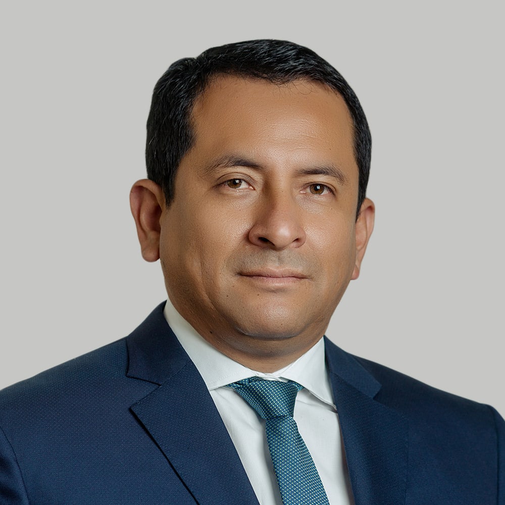 Ian Galarza photo