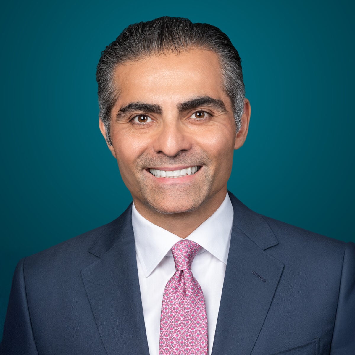 Moe Keshavarzi photo