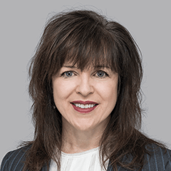 Lynn Neuner photo
