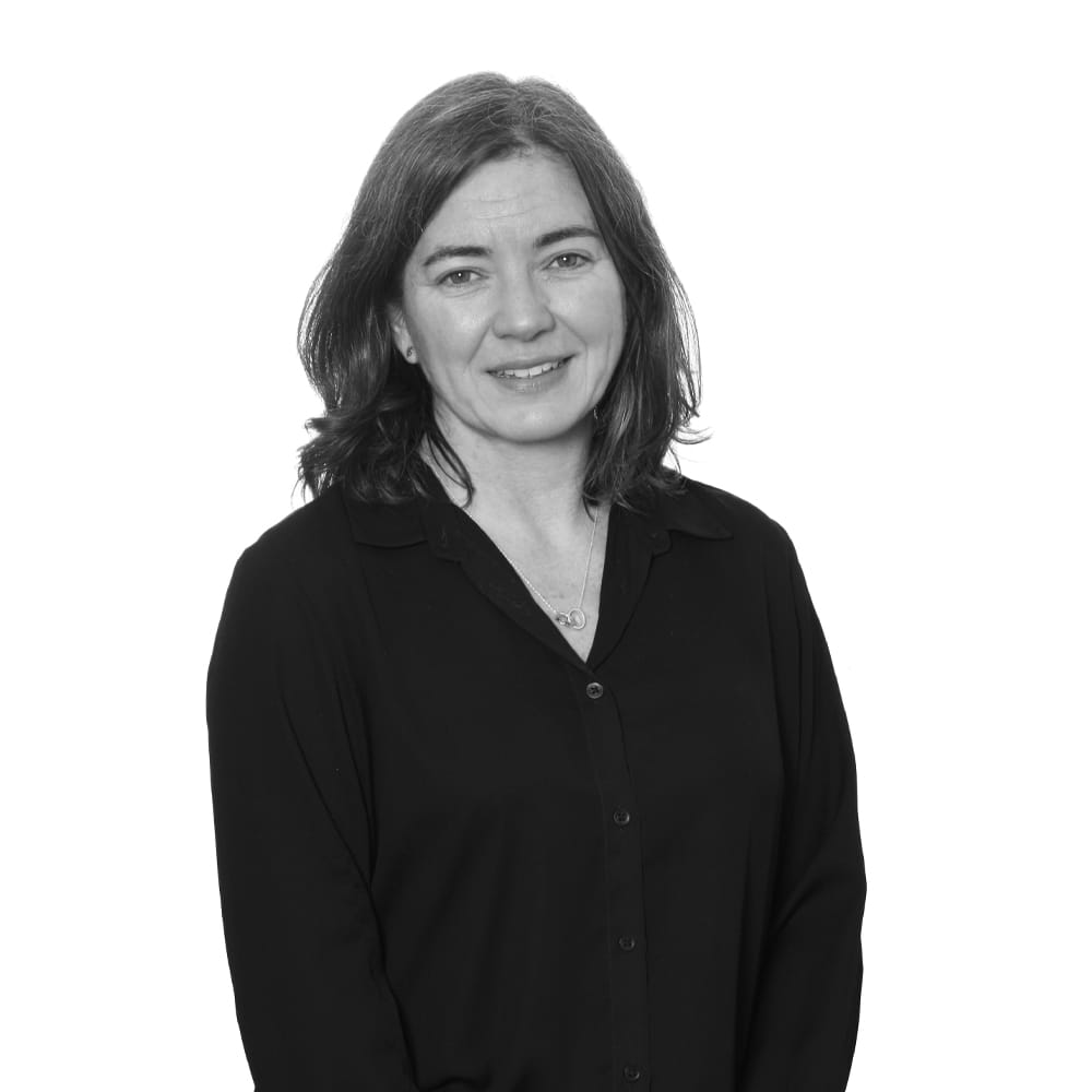 Nicola Holmes photo