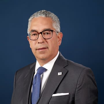 Sergio L Olivares, Sr. photo