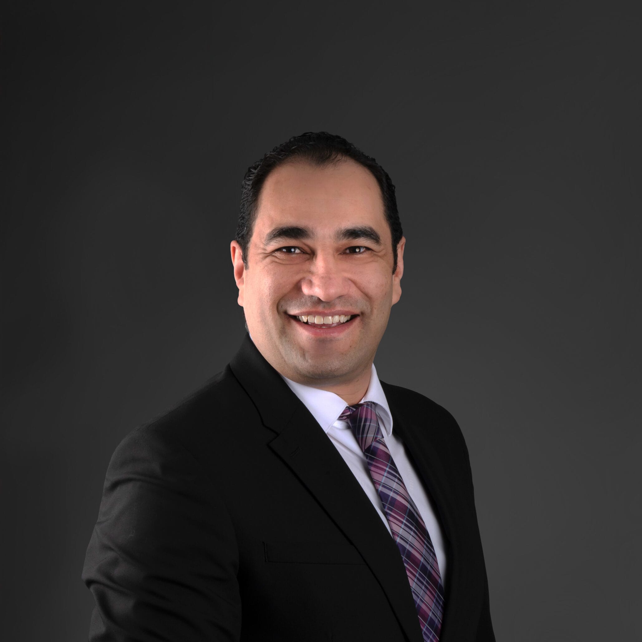 César Holguín photo