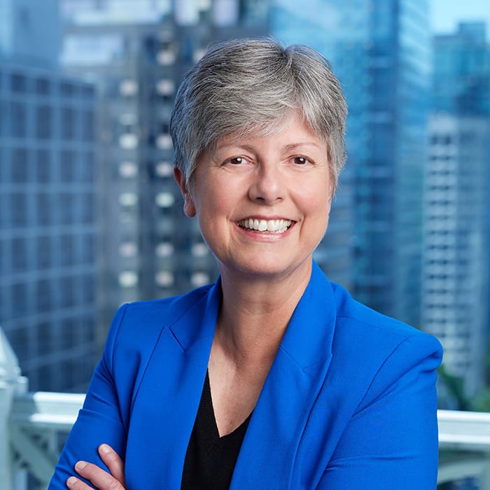 Valerie Mann photo