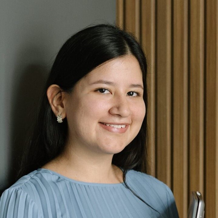 Ma. Paula Apolo photo