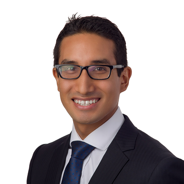 Oscar Alejos photo