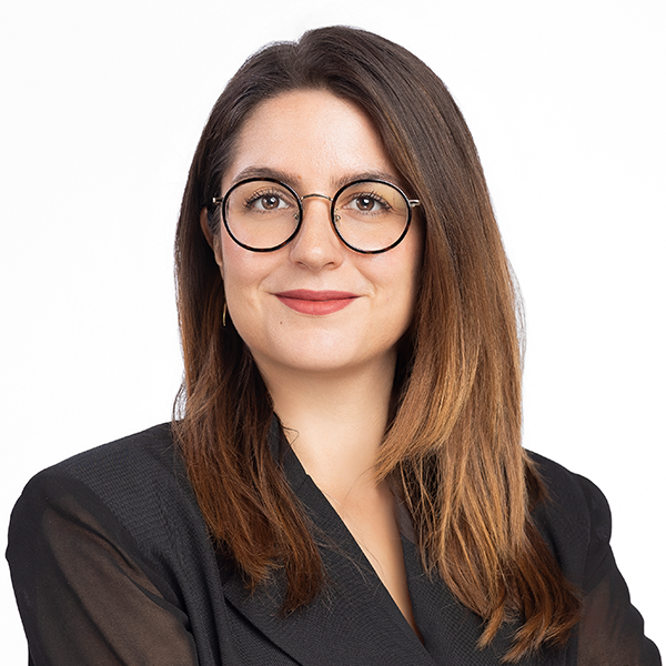 Julia Bruzzese photo