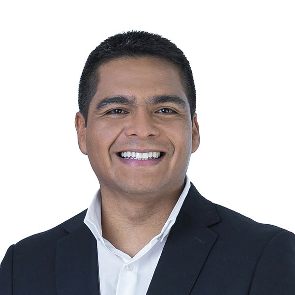 César Dávila photo