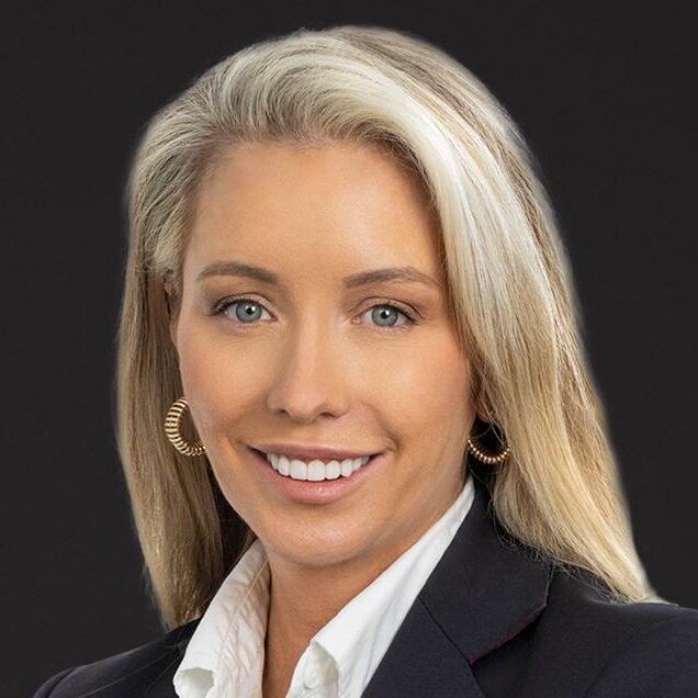 Elizabeth Hundt Russell photo