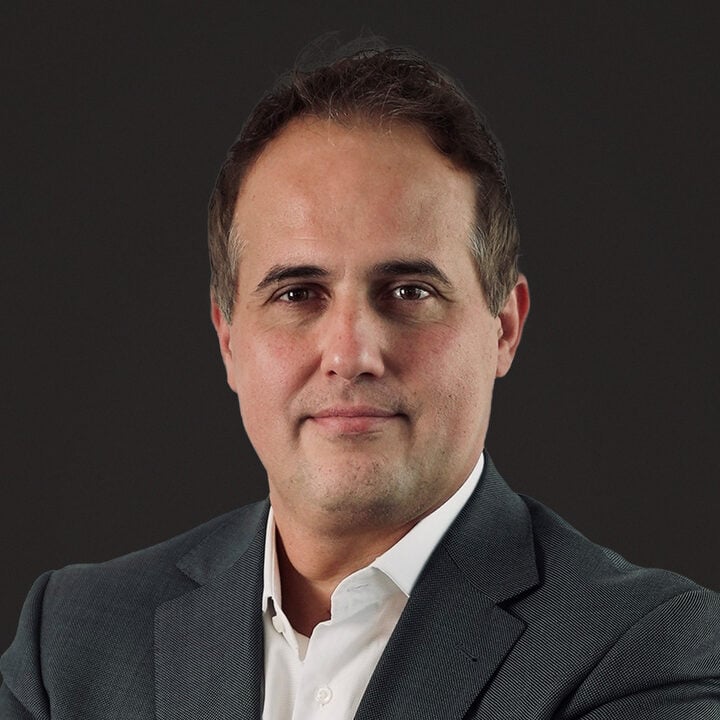 Luis Alonso photo