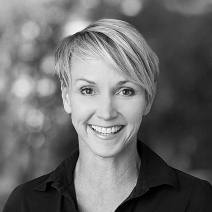 Tara Lee photo