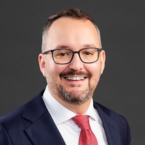Nic Henrikson photo